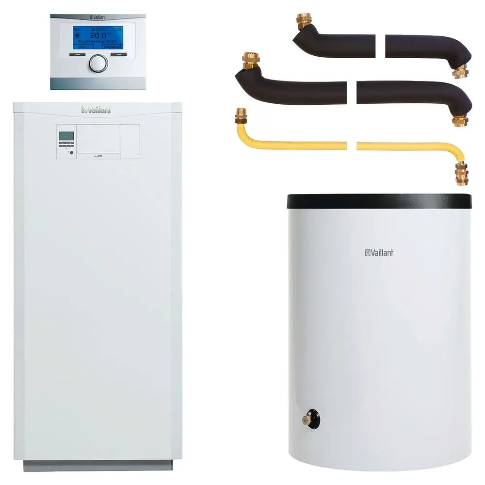 Vaillant Heizsystem mit einem weißen Kessel, einem zentralen Steuergerät und einem Warmwasserspeicher. Dazu flexible Verbindungsrohre für den Anschluss.